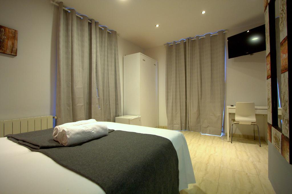 Hostel Artistic Βαρκελώνη Δωμάτιο φωτογραφία