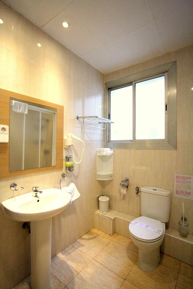 Hostel Artistic Βαρκελώνη Εξωτερικό φωτογραφία